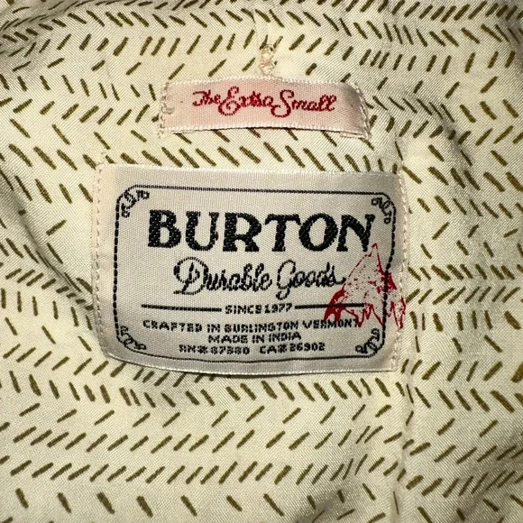 Burton Durable Goods Printed Henley Blouse - Picture 6 of 6